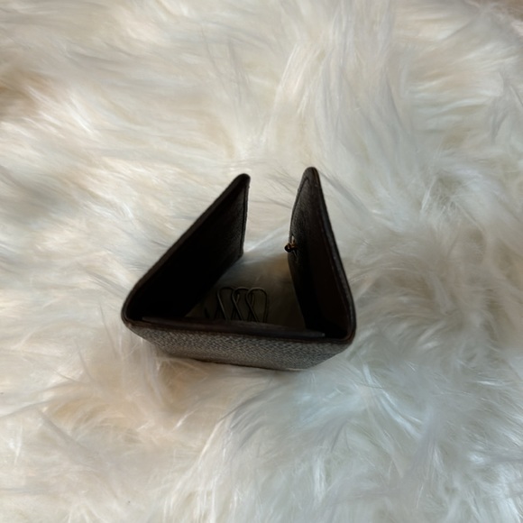 Louis Vuitton Damier Ebene Key Holder - Picture 5 of 7